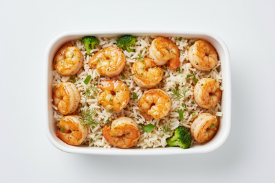 mix the shrimp in the rice, so you can se he shrimp hand hidden Half exposed in the rice \